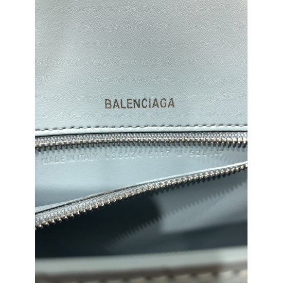 Batch 650 Balenciaga from Balenciaga in 20240324. Italian imported explosive pattern top layer cowhide tassel style small black nail (large bottom length 38cm * 24cm * 12cm) (medium bottom length 30cm * 19cm * 11cm/) (mini bottom length 23cm * 15cm * 127c