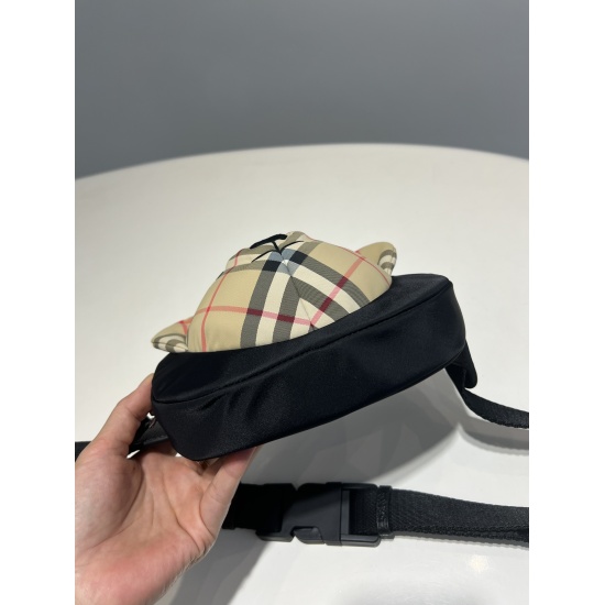 On March 9, 2024, P750 Pure Original Single Fidelity B Home Pure Original New Striped Cotton Bear Head Waist Bag Chest Bag Single Shoulder Bag is made of Vintate retro checkered cotton material and nylon fabric. The upper body of this fabric is very light