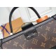 Top Original Orders for 20231126 ✨ P830 ‼️ All steel hardware Nicolas Ghesquires revisits the Louis Vuitton box making tradition and creates this Petite Malle V handbag. Monogram canvas with leather trim, side lining presenting a V-shaped silhouette, crea