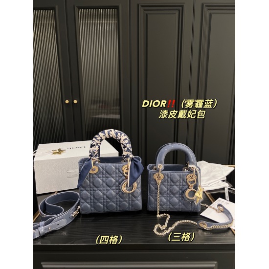 2023.10.07 Five grid P265 folding box ⚠️ Size 23.20 Four grid P255 folding box ⚠️ Size 20.17 Three grid P250 folding box ⚠️ Size 17.14 Dior Princess Bag (patent leather) ✅ Top of the line, original and high-end, full of classic elements. Any combination c