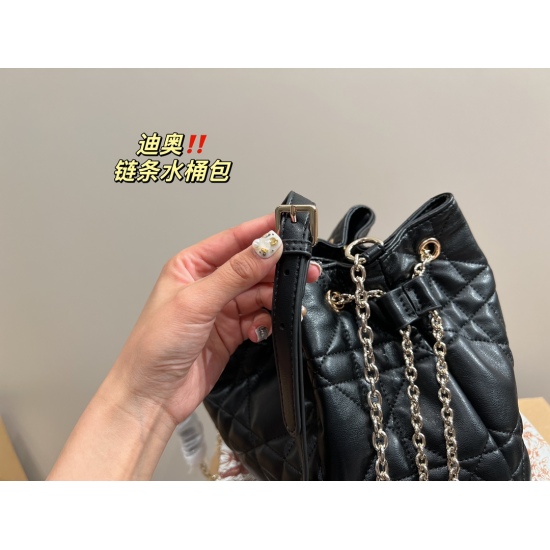 2023.10.07 P185 box matching ⚠️ Size 30.27 Dior Drawstring Bucket Bag (Large) Daily Commuting Fashion Classic, Easy to Control in Any Style