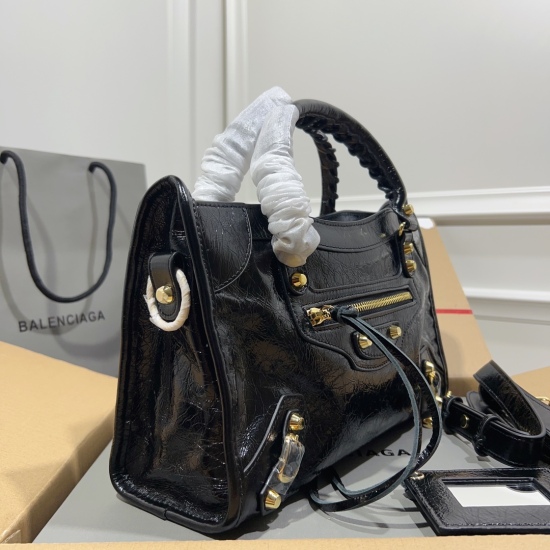 Batch 650 Balenciaga from Balenciaga in 20240324. Italian imported explosive pattern top layer cowhide tassel style small black nail (large bottom length 38cm * 24cm * 12cm) (medium bottom length 30cm * 19cm * 11cm/) (mini bottom length 23cm * 15cm * 14cm