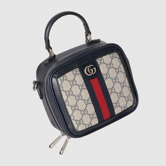 The Ophidia series handbag, 20231126 P590, has a sleek design and cleverly interprets the brand's iconic materials. The entire piece is crafted from GG Supreme canvas in beige and ebony colors, equipped with detachable shoulder straps that can be used for