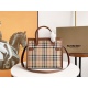 2024.03.09P830 (original quality)! Burberry! Exquisite Title Teller handbag, crafted with a selection of vintage Vintage plaid cut pieces, adorned with smooth leather trim and three rivets. Can be carried with a top handle or with a detachable shoulder st