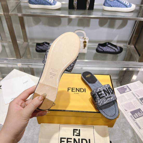 20240407 FENDI's latest best-selling item, wide lace flat bottom slippers, distressed black denim material decorated with FF pattern embroidery, size 35-42, rubber sole 180, real leather sole 210