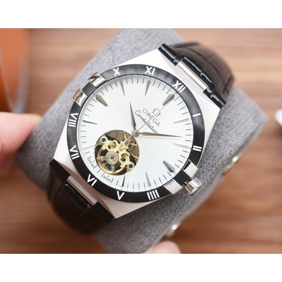 20240408 White 550, Gold 570 Men's Favorite Flywheel Watch ⌚ 【 Latest 】: Omega's Best Design Exclusive First Release 【 Type 】: Boutique Men's Watch 【 Strap 】: Real Cowhide Watch Strap 【 Movement 】: High end Fully Automatic Mechanical Movement 【 Mirror 】: 