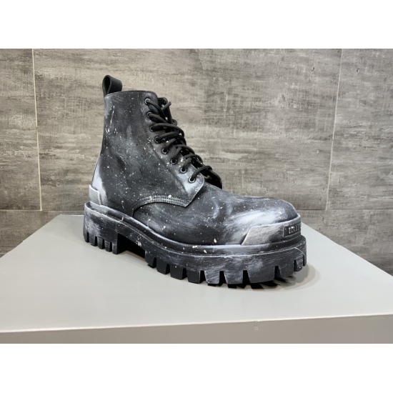20240410 Top of the line version of Balenciaga STRIKE thick soled sneakers from the Balenciaga family, casual big toe shoes. The original replica of the big sole has a one-to-one mold, and the sole is fully stitched. It is not available in women's sizes o