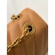 20231125 P710 [Haiyuan Outer Single Home Photo M58552 Apricot Yellow] 58552 Black 58552 Apricot Yellow 58549 White 58550 Coffee 58664 Green 58553 Rose Red LV NEW WAVE Chain Bag V-shaped Quilted Chain Bag Handbag Vintage Gold Chain Slide is made soft by ca