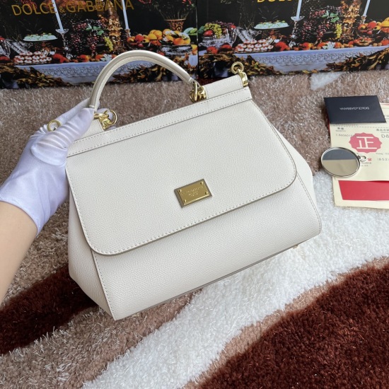 20240319 Batch 450 Medium Original Order [Dolce Gabbana Dolce Gabbana] Another Platinum Bag in the Fashion Industry ➰ Delicate handmade classic solid color versatile, loved by many celebrities. Can be paired with a crossbody mirror for overseas purchasing