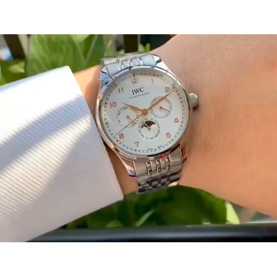 20240408 White 480 Gold 500. Universal IWC ‼ Portuguese series, model: IW344202. Schaffhausen - Swiss watchmaker Schaffhausen IWC Universal Watch adds a 42mm diameter watch to its IWC Portugal series perpetual calendar watch, with small dials displaying t