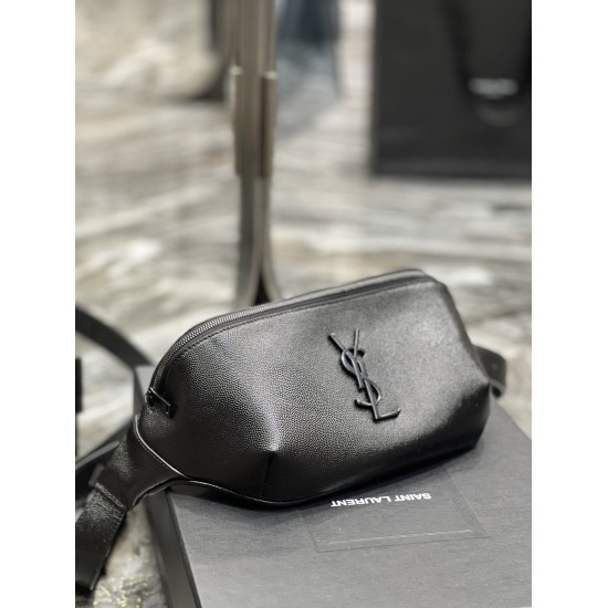 20231128 batch: 570 BASIC black genuine leather waist and chest pack! Classic iconic logo, durable caviar cowhide, with 3 card slots inside the bag and a zippered pocket on the back, making it an unbeatable practical item! A must-have for going out! Unise