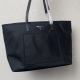 2024.03.12 P560 [Top of the line Original] New Tote Bag 1BG052 This traditional Tote bag comes with a spacious front pocket and Saffiano leather handle. The unique triangular logo decoration showcases the brand's style. Nylon material was introduced by Pr