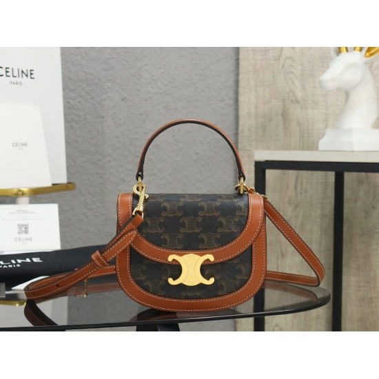 20240315 P1070 [Premium Quality All Steel Hardware] Early Spring New Mini Besace Triumphal Arch Bag LISA Same Triumphal Arch Black Gold ⚫ Mini saddle bag made of pure black leather with classic Triumphal Arch lock buckle ◾ Retro, exquisite, fashionable, a
