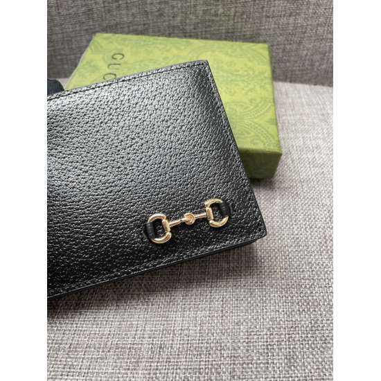 2023.07.06 the new autumn and winter 2022 collection design elements derived from the brand's equestrian roots inject a touch of luxury into this black leather wallet. Number: 700462 Size: 11 * 9