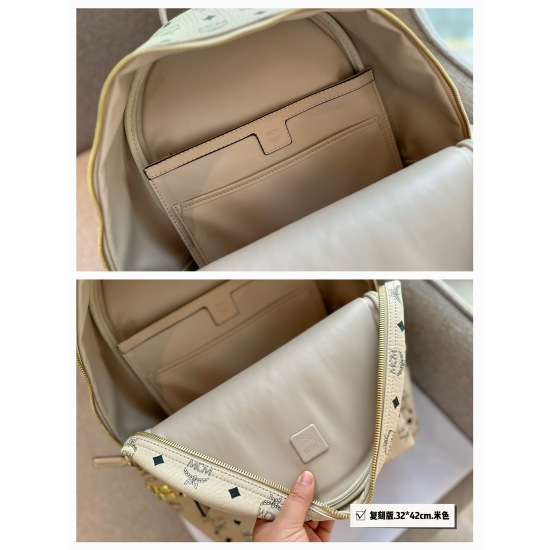 255 265 replica unboxed size: 27 * 33cm (medium) 32 * 42cm (large) MC Classic Backpack ⚠️ Produced in Qingdao! No matter the type of bag! Hardware! The workmanship is all No.1 Immortal Appearance Return Color, Super Healing Beige