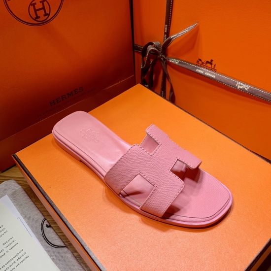 2023.07.16 HERMES Hermès, palm pattern series H mop, the upper foot looks very high! The original shoes are made in a 1:1 ratio, with a top-notch version that is very comfortable and elegant to wear. The perfect combination of luxury and luxury items that