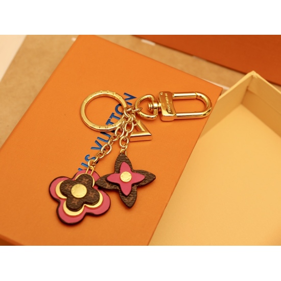 2023.07.11  63084 Rose Red Envelope Decorative Keychain Original Edition with OEM Quality, Alloy Electroplated with Gold and Water Plated 91 110