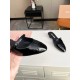 20240403 280 2024 Miumiu Early Spring Fashion Splicing Slippers Fabric: Imported Lacquer Leather Inner Lining: Imported Mixed Sheep Lining Sole: Original Imported Genuine Leather Sole Padding: Air Pressure High Frequency Wave