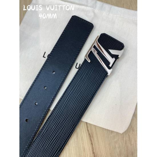 December 14, 2023 LV Initiatives Water wave pattern leather sole OEM goods 4.0 width top layer cowhide sole paired with LV pattern letter steel buckle original factory leather material.