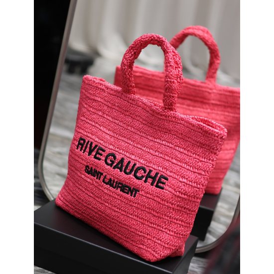 20231128 Batch 780 Rose Red RIVE GAUCHE Lafite Woven Tote! Full of artistic atmosphere~Lafite grass weaving is very solid and super textured. It is a natural style design that won't go wrong even when paired with private clothing in daily life. It seems l
