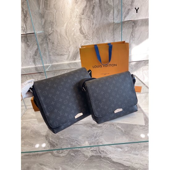2023.10.1 LV2022 New Men's Bag Recommendation P220/210 Men's Bag Recommendation: reverse eclipse Christopher, camouflage nylon soft trunk, utility messenger bag. Visually, I think the popular model is more minimalist and trendy than the women's model. Gir