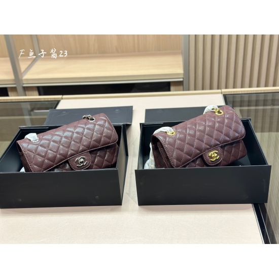 On October 13, 2023, 235 comes with a folding box and airplane box size: 23cm Chanel. We have been working hard to make caviar fabric that is very comfortable for other goods on the market! No matter who you are, hold it steady ✔️✔️，