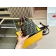 2023.10.26 185 box size: 13 * 18cm Fendi cute! The Fendi Old Flower Bucket Bag is cute, warm, and has a great touch!