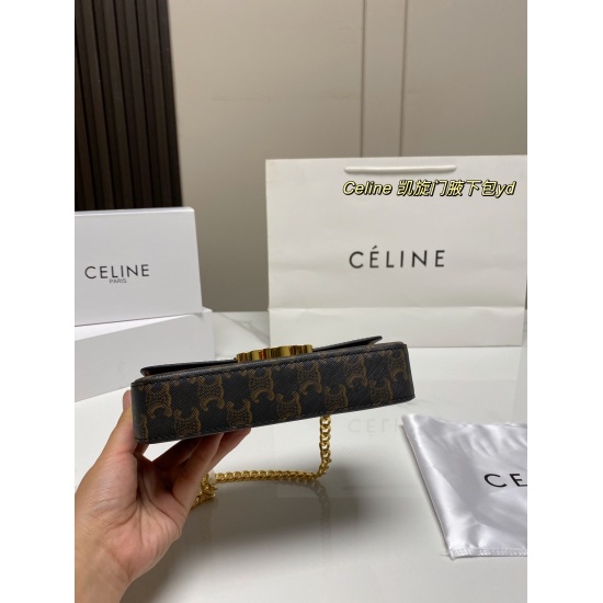 2023.10.30 P195 (with foldable box) size: 2010CELINE Arc de Triomphe Underarm Chain Wrap Version Celine Retro Style Pet Small and Exquisite Shape Which Girl Can Refuse