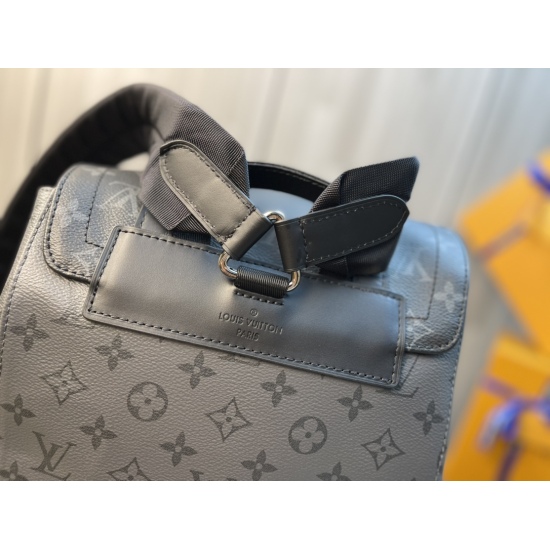 20231125 Internal Price P520 Top Original Quality [Exclusive Background] Model Number: 45419 Original Hardware ✅  The new men's black gray flower backpack for Lv counter Christopher small backpack is made of British Monogram Eclipse canvas and Monogram Ec