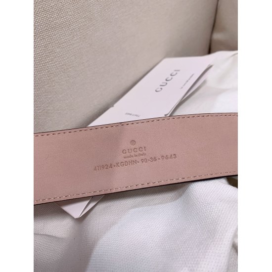 The 20231004 Gucci top-level version pays attention to various details and supports various inspections. Founded in Florence in 1921, Gucci is one of the world's outstanding luxury boutique brands. This style (4.0) is currently the most popular imported o
