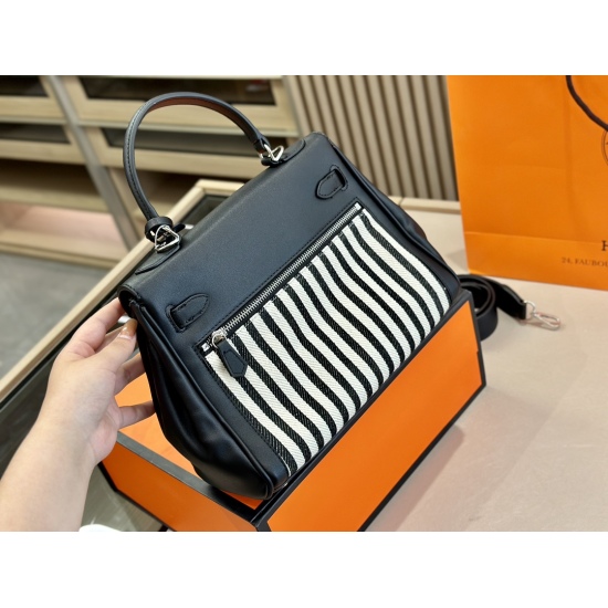 2023.10.29 280 Folding Box Herm è s Canvas Lakis Kelly Bag Yi Mengling Same Style Sweet and Cool, All Love Lives Classic Versatility is a must-have size for every trendy and cool girl: 22.29