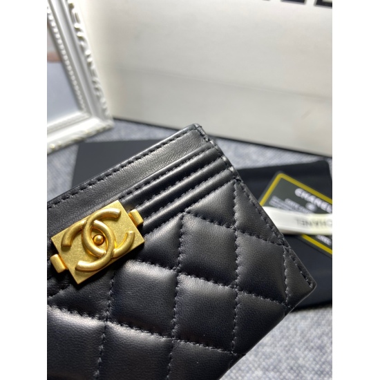 P260 Chanel New Imported Original Sheepskin Card Bag, I really like the colors of this series. In summer, the feel supports special cabinet inspection and authentic packaging. Each color has its own ID card photo. Size: 11cm Model 84430