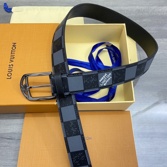 2023.12.14 Brands: LV, Louis, and Vuitton! Original order: Belt and waist belt: Single sided use of counter quality, 100% layer of cowhide, 24k pure steel buckle, preferred for personal use, guaranteed genuine leather packaging: Please refer to the pictur