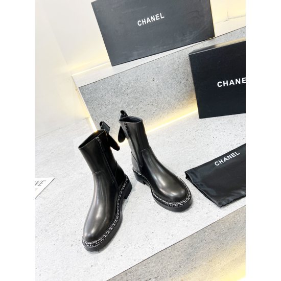 2023.11.05 2 Xiaoxiangfengxiang Grandma Double C Flower Knot Goddess's Best Choice Chanel High Quality Counter Grade- 〰  ͏ Chanelaa Xiaoxiang's New Double C Slim Legs Chercy Short Boots, Top Agency Purchase Grade Rare Product, New ✨ The shoe upper is made