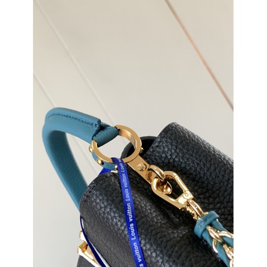 20231125 P1200 [Premium Original Leather M59709 Black with New Zhonglan Gold Buckle] This Capuchines mini handbag is made of bright Taurillon leather, interwoven and wrapped with a chain, showcasing exquisite craftsmanship. The chain can be easily removed