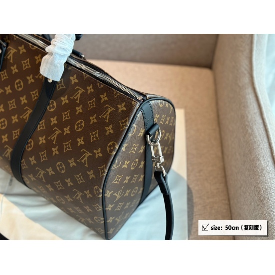305 unboxing size: 50 * 30cmL, old flower large travel bag is out! Keepall 50 travel bag has a high aesthetic value and retro artistic atmosphere~Do you need it