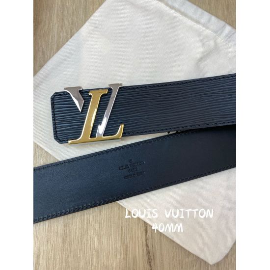 December 14, 2023 LV Initiatives Water wave pattern leather sole OEM goods 4.0 width top layer cowhide sole paired with LV pattern letter steel buckle original factory leather material.