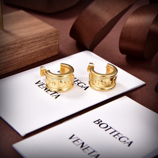 July 23, 2023 ❤️ BV's new multi ring earrings and earrings have a unique design personality that completely subverts your impression of traditional earrings, making them charming and eye-catching