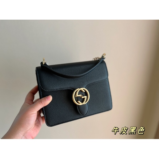 2023.10.03 235 box size: 21 * 16cmGG cowhide organ bag, single shoulder diagonal cross small square bag. ⚠️ Cowhide Cowhide! Retro style with a touch of fashion! The perfect line of the bag! The upper body effect is very beautiful!
