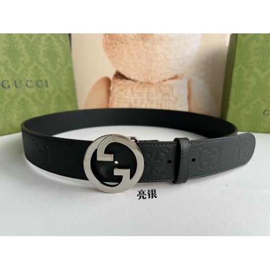On August 24, 2023, GG is meticulously crafted to showcase its brand identity with extreme sophistication, creating accessories that combine classic elements with modern essence. The circular interlocking double G belt buckle gives this accessory a unique