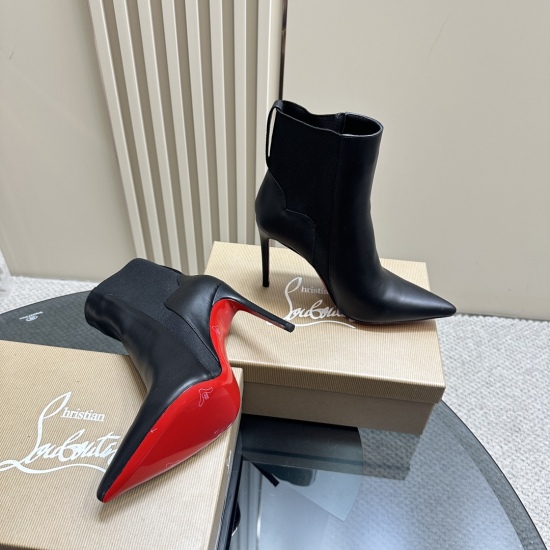 On December 19, 2023, Christian Louboutin CL Red Sole Shoes are globally limited! Blessings from Las Vegas Inspired by the dazzling neon handmade craftsmanship and exquisite craftsmanship of Las Vegas ❗ Collection level works ❗ Absolutely eye-catching, th