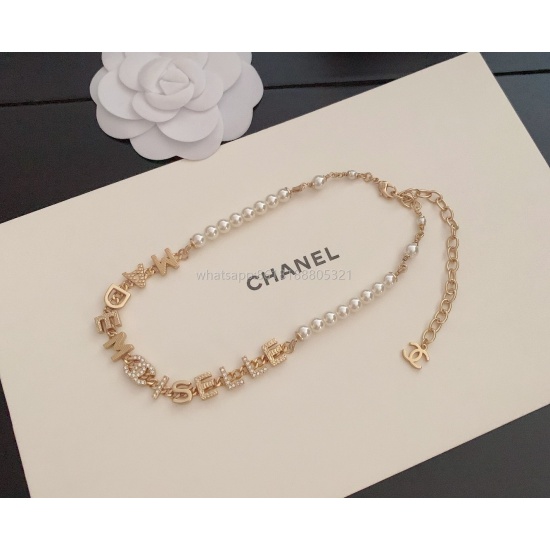 2023.07.23 ch * nel New Pearl Letter Necklace Consistent Z Brass Material