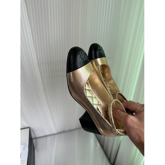 On November 19, 2023, P310 [CHANE * • Xiaoxiang'er], a high-end quality classic series of Lefu shoes, single shoes, small leather shoes, top tier series of Xiangjia must-have popular items, goddess series, with Xiangjia characteristics, elegant and noble 