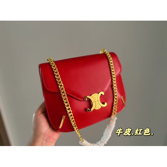 2023.10.30 230 box size: 23.5 * 18cm Celine 22 new! The Arc de Triomphe Besace chain underarm bag is made of toothpick patterned box calfskin, and its capacity is very good for daily use 〰 Only under the armpit and back