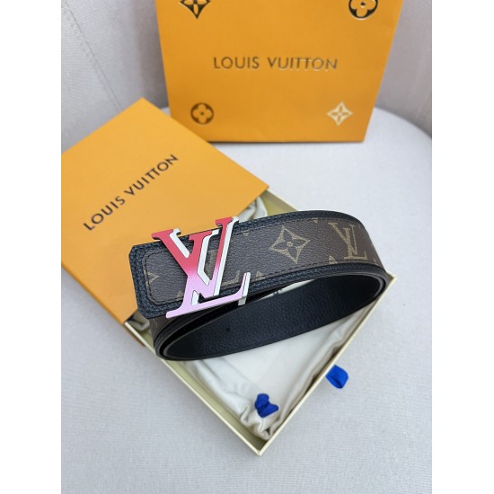2023.12.14 Brands: LV, Louis, and Vuitton! Original order: Belt and waist belt: Single sided use of counter quality, top layer of cowhide, 24k pure steel buckle, preferred for personal use, guaranteed genuine leather packaging: Please identify the picture