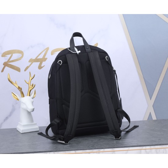 March 12, 2024 Batch 500 ✨ New model launch ✨  Original Quality Pra * a Latest 2VZ066 Enamel Triangle Micro Label Imported Original Factory Parachute Fabric Using Imported Equipment ✈️+ All lines have clear ZP synchronous original hardware accessories, ad