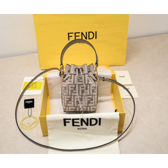 2024/03/07 720, FENDI Mon Tresor Small Bucket Bag, Model 315, Made of Chenille Material, Printed with Golden Classic FF Pattern, Decorated with Same Color and Different Tone Leather Details, Comes with suede fabric interior, Vintage Gold Hardware, Exquisi