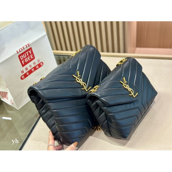 On October 18, 2023, the 195 205 comes with a foldable box size of 24.16cm and 30.21cm. The Saint Laurent Louloulou has a casual and unforgettable charm, making it a true internet celebrity it bag. Vintage style small pendant! A lot of points added!