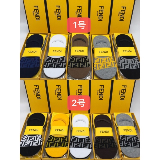 2024.01.22 FENDI counter same model [strong] best-selling [strong] pure cotton quality [refueling] comfortable and breathable on the feet! Sweat-absorbing and breathable, fashionable and generous style, one box of 5 pairs in