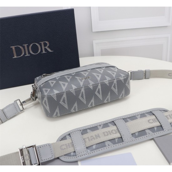 20231126 580 counter has top quality original orders available for sale. Model: 1ESPO206 Gray Oblique Galaxy Printed Cow Leather Oblique Galaxy Printed Leather is made of hollowed out gray smooth cow leather paired with reflective lining to create an Obli